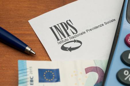 Eredi: come chiedere all'Inps la tredicesima del defunto?